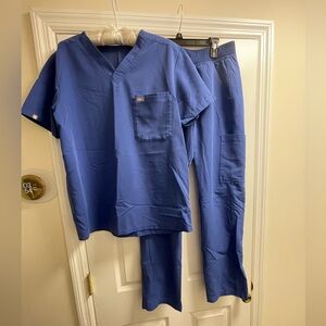 FIGS Men’s Blue V-Neck Scrub Top and Pant